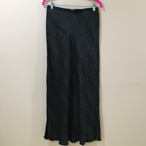 ZARA midi skirt SATIN Printed ZW COLLECTION Rustic Black Size Xs Womens - Picture 4 of 8